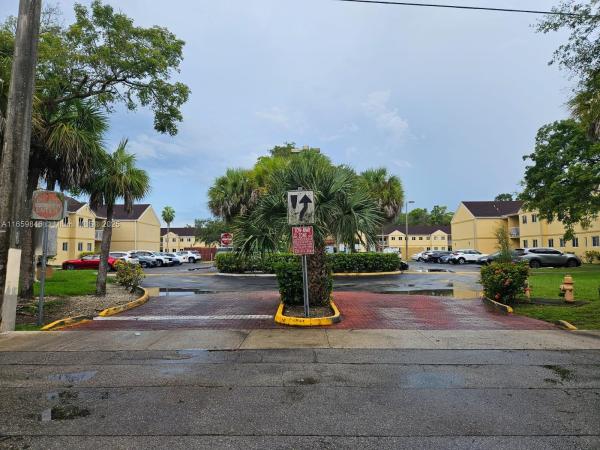 Willow Walk Of Kendall, 13820 SW 112th St #203, The Hammocks, Florida 33186, image 1