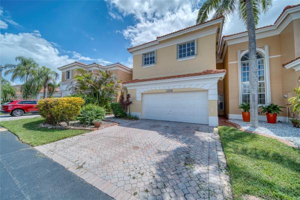Lennar Townhomes At Forest Lakes, 16368 SW 103rd Ter #16368, The Hammocks, Florida 33196, image 2