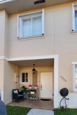 Weitzer Serena Lakes Townhomes, 17525 SW 140th Ct, Richmond West, Florida 33177, image 3