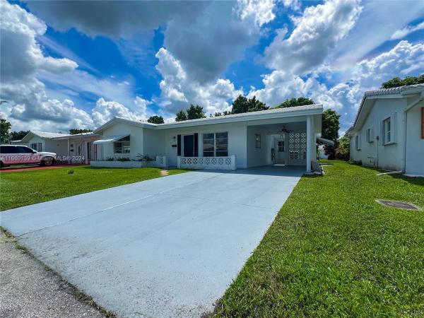 Fairhaven 11, 8106 NW 58th Pl, Tamarac, Florida 33321, image 1