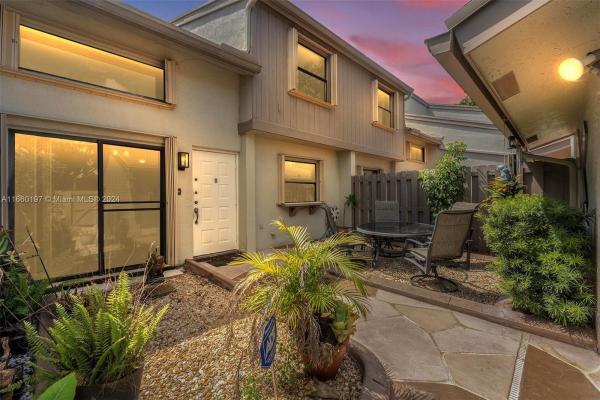 Sabal Chase, 11240 SW 104th St, Kendall, Florida 33176, image 1