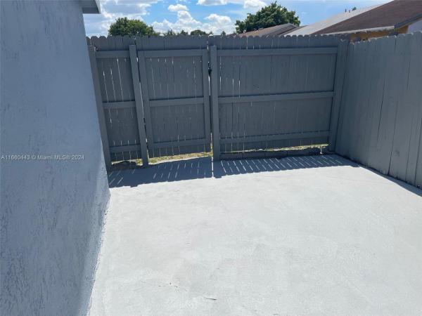 Kings Gardens, 18607 NW 45th Ave, Miami Gardens, Florida 33055, image 3