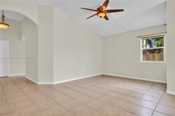 Brighton's Meadow Trace, 15108 SW 143rd St, Country Walk, Florida 33196, image 2