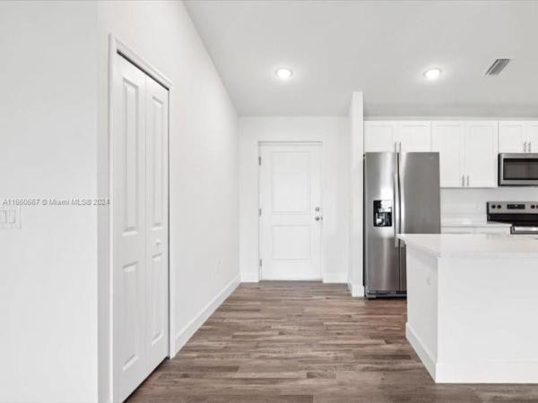 Cape Coral Residential, 315 Nw 18th Ter, Cape Coral, Florida 33993, image 3