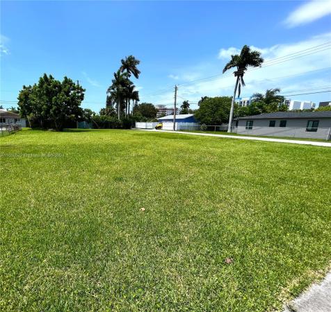 Dania Country Club Estates, 212 NE 1st St, Dania Beach, Florida 33004, image 1
