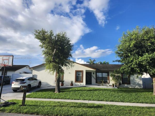 Princetonian, 12344 SW 254th Ter, Princeton, Florida 33032, image 1