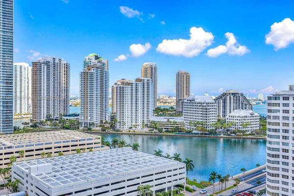 The Plaza On Brickell East, 950 Brickell Bay Dr #1806, Miami, Florida 33131, image 1