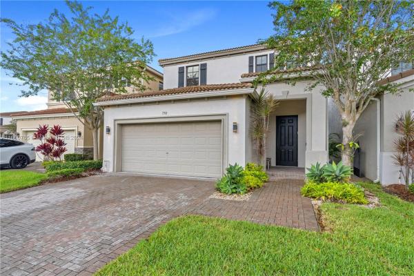 Champion Lakes, 750 NE 193rd St, Ives Estates, Florida 33179, image 1