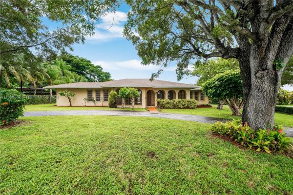 Mitchell Center, 8750 SW 142nd St, Palmetto Bay, Florida 33176, image 1