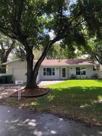 Glenwoods Village, 2930 SW 46th Ct, Dania Beach, Florida 33312, image 1