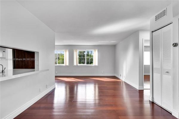 Windmill Lakes, 465 SW 86th Ave #205, Pembroke Pines, Florida 33025, image 1