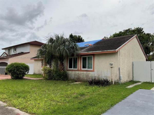Oak Park Estates, 12410 SW 203rd St, South Miami Heights, Florida 33177, image 2