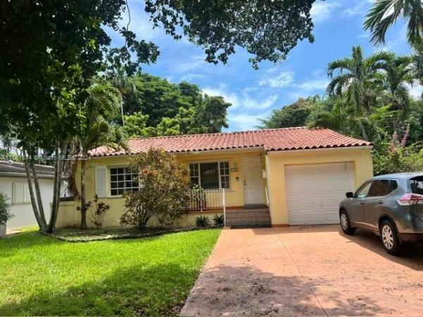 Coconut Grove, 118 Sarto Ave, Coral Gables, Florida 33134, image 1