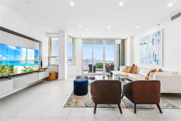 Two Tequesta Point, 808 Brickell Key Dr #201, Miami, Florida 33131, image 1