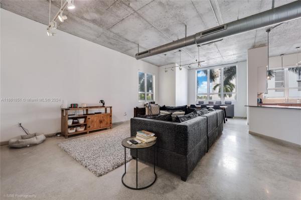 Cite On The Bay West, 2001 Biscayne Blvd #2220, Miami, Florida 33137, image 1