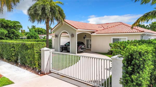 Tropical Estates, 5425 SW 97th Ct, Kendall, Florida 33165, image 1