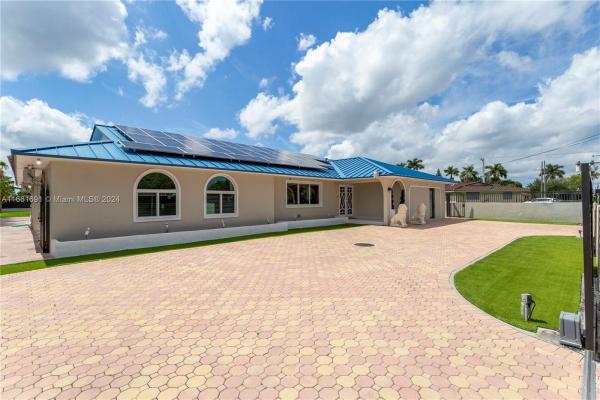 J G Heads Farms, 13850 SW 30th St, Tamiami, Florida 33175, image 1