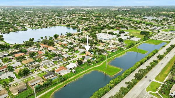 Pasadena Lakes, 2260 NW 87th Ave, Pembroke Pines, Florida 33024, image 1