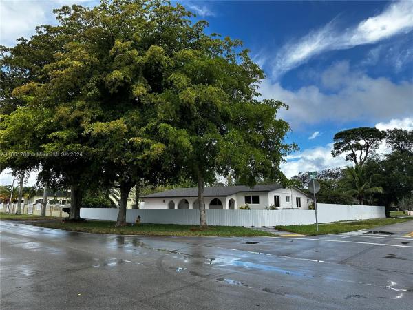 David Estates, 1805 NW 175th St, Miami Gardens, Florida 33056, image 1