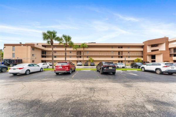 Fernwoods, 702 NW 87th Ave #205, Fountainebleau, Florida 33172, image 1