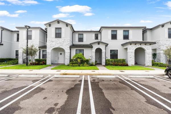 Pine Vista, 13250 SW 285th St, Leisure City, Florida 33033, image 1