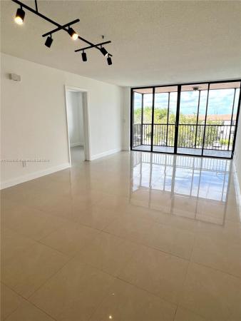 Lakeview Of The California Club, 20860 San Simeon Way #301-6, Ives Estates, Florida 33179, image 1