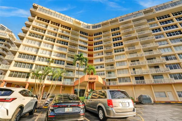 Imperial Towers, 1817 S Ocean Dr #824, Hallandale Beach, Florida 33009, image 1