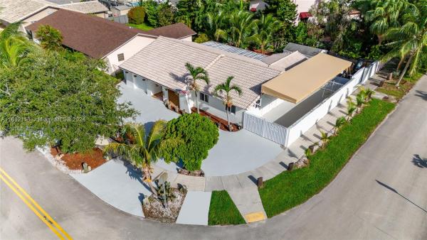 Clasca Villas, 13015 SW 2nd Ter, Tamiami, Florida 33184, image 1