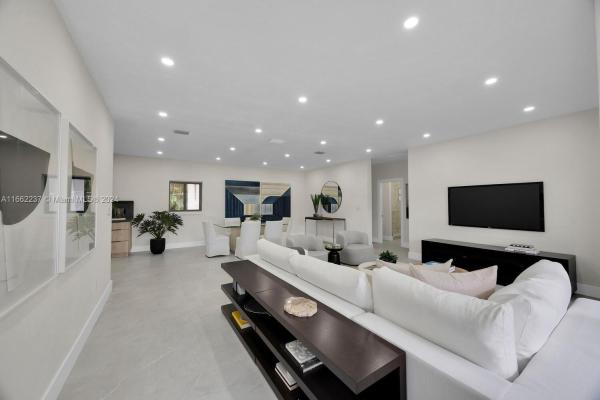 Coconut Grove, 305 Fluvia Ave, Coral Gables, Florida 33134, image 3
