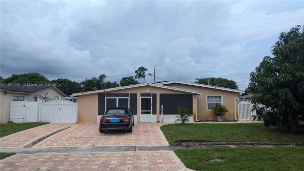 Rickey Estates, 6641 Pershing St, Hollywood, Florida 33024, image 1