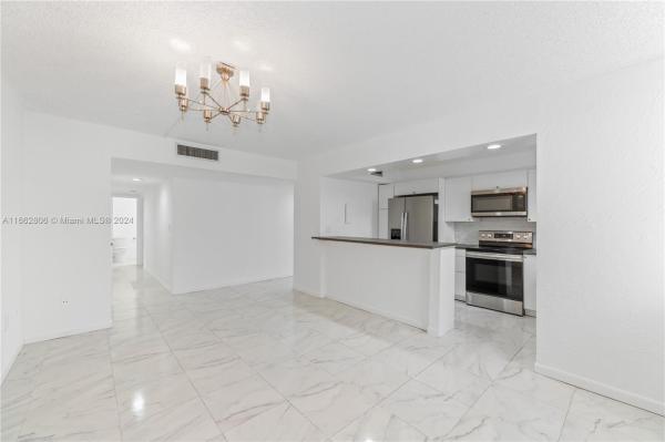Villa Dorada, 20301 NE 30th Ave #308-5, Aventura, Florida 33180, image 3