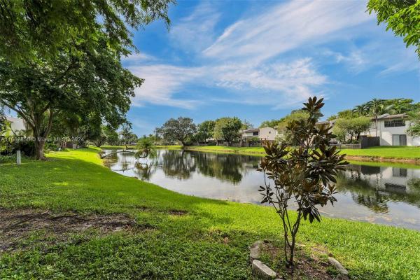 Snapper Creek Townhouses, 6709 SW 113th Ave 0, Kendall, Florida 33173, image 1