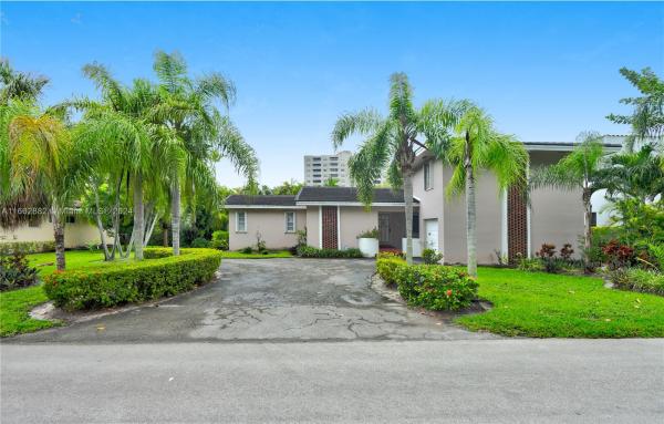 Sunrise Point, 116 Morningside Dr., Coral Gables, Florida 33133, image 1