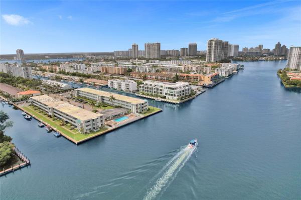 Eastern Shores Palo Alto, 3922 NE 166th St #S206, North Miami Beach, Florida 33160, image 2