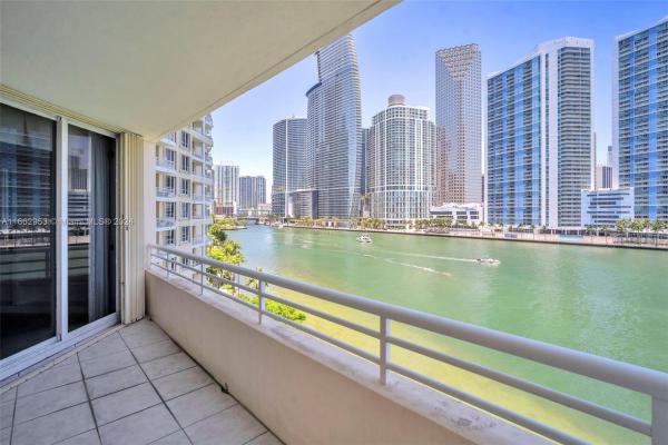One Tequesta Point, 888 Brickell Key Dr #612, Miami, Florida 33131, image 3
