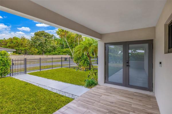 Bonmar Park, 145 NW 95th St, Miami Shores, Florida 33150, image 1