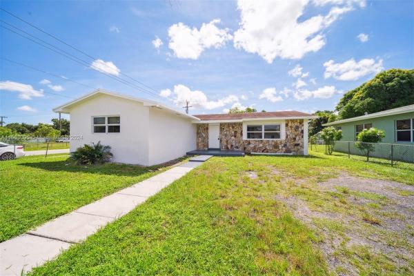 Hyde Park, West Park, Florida 33023, image 1