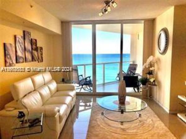 La Perla, 16699 Collins Ave #1705, Sunny Isles Beach, Florida 33160, image 1
