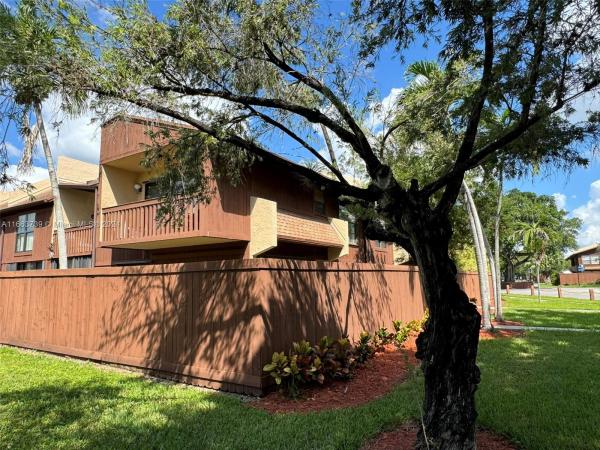 Snapper Village, 7039 SW 115th Pl #A-27, Kendall, Florida 33173, image 1