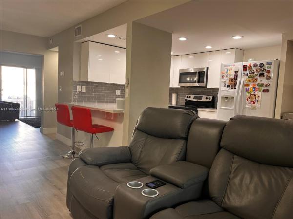 Townhomes Of Oriole, 1523 NW 80th Ave #I, Margate, Florida 33063, image 1