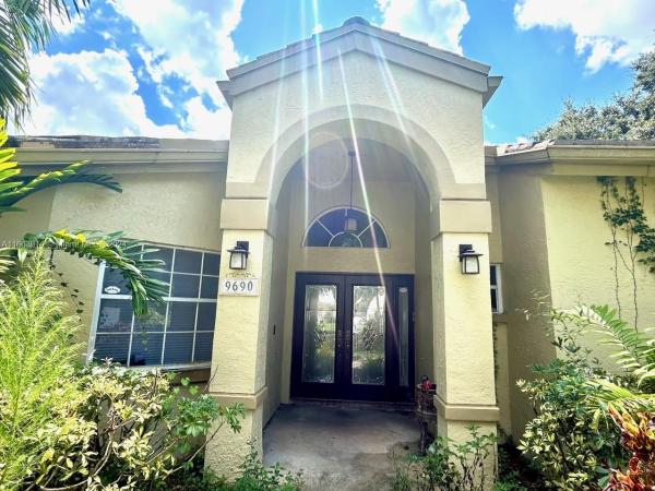 Stirling Village, 9690 NW 39th Ct, Cooper City, Florida 33024, image 1