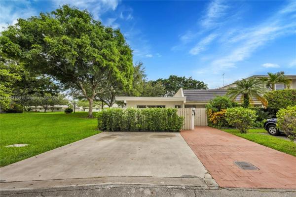 Kings Creek, 8216 SW 81st Ter, Glenvar Heights, Florida 33143, image 1