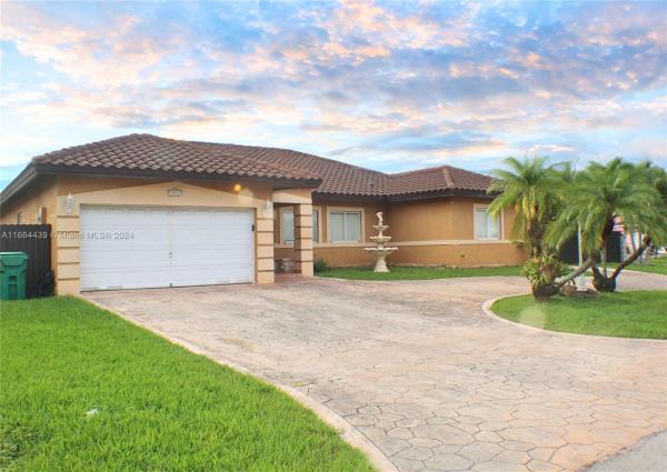 19614 SW 133rd Ct, Unincorporated Dade County, Florida 33177, image 2