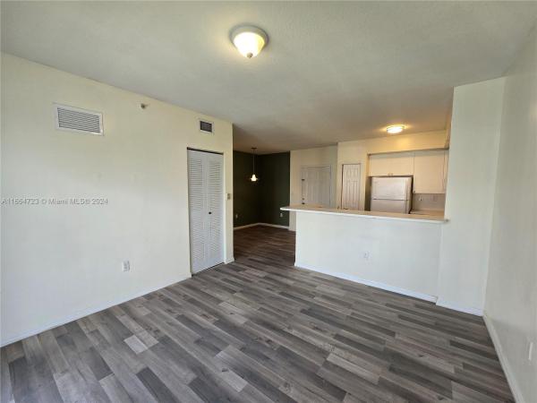 Paradise Pointe, 11060 SW 196th St #413, Cutler Bay, Florida 33157, image 1