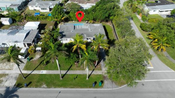 Pine Tree Homes, 19700 Franjo, Cutler Bay, Florida 33157, image 1