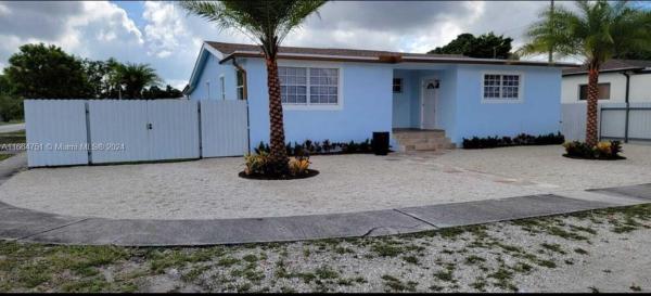 Ronnie Sue, 3391 E 1st Ave, Hialeah, Florida 33013, image 1