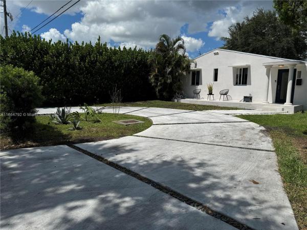 333 NE 107th St, Unincorporated Dade County, Florida 33161, image 2