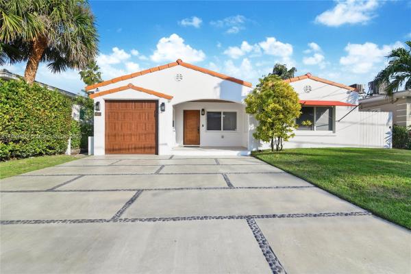Altos Del Mar, 9481 Bay Dr, Surfside, Florida 33154, image 1