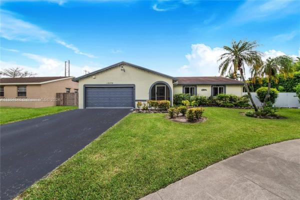 Meadow Wood Manor, 12570 SW 259th St, Goulds, Florida 33032, image 2