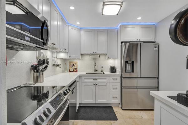 Drake Tower, 1800 N Andrews Ave #4K, Fort Lauderdale, Florida 33311, image 1